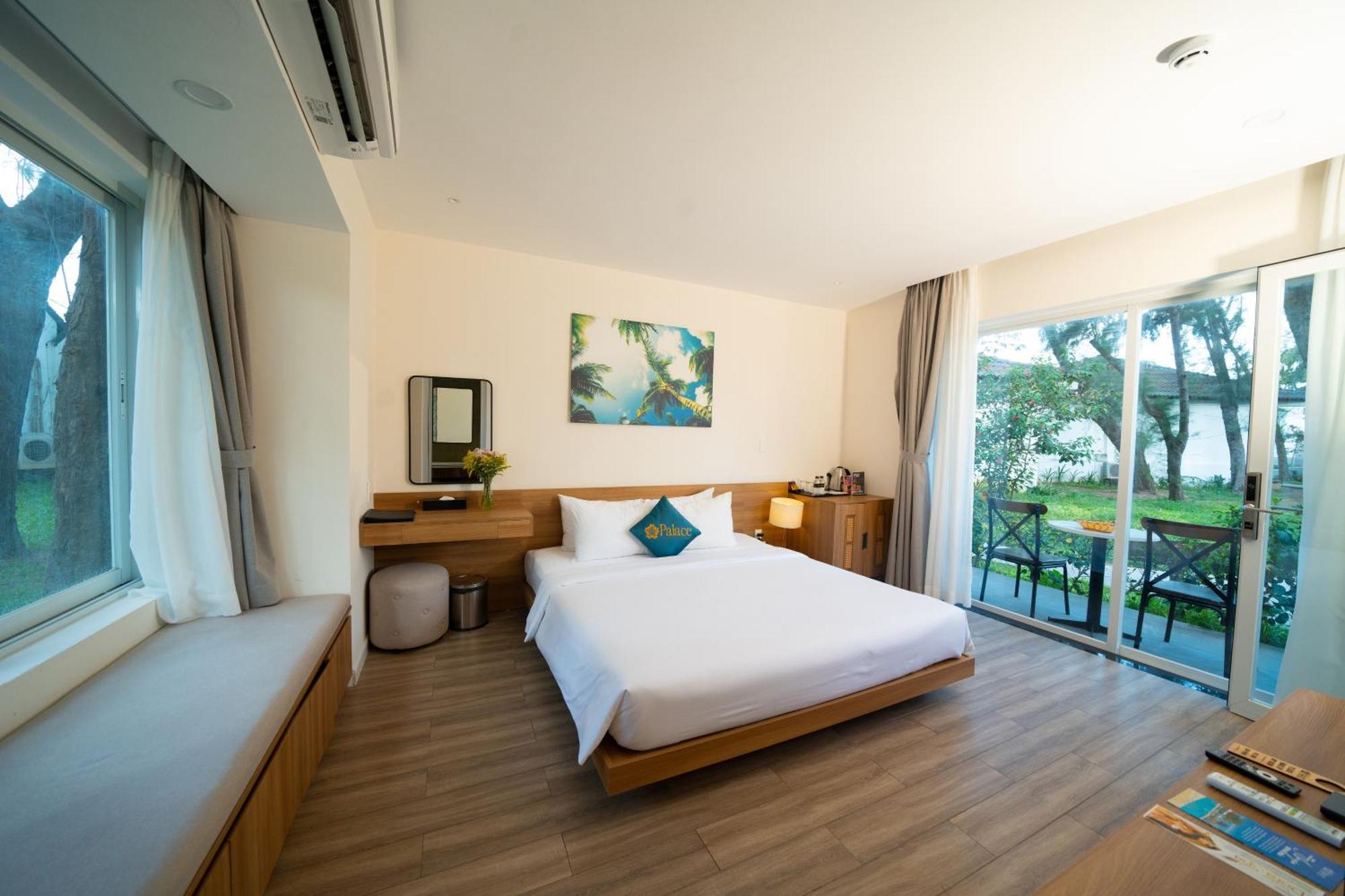 Palace Long Hai Resort Exterior photo