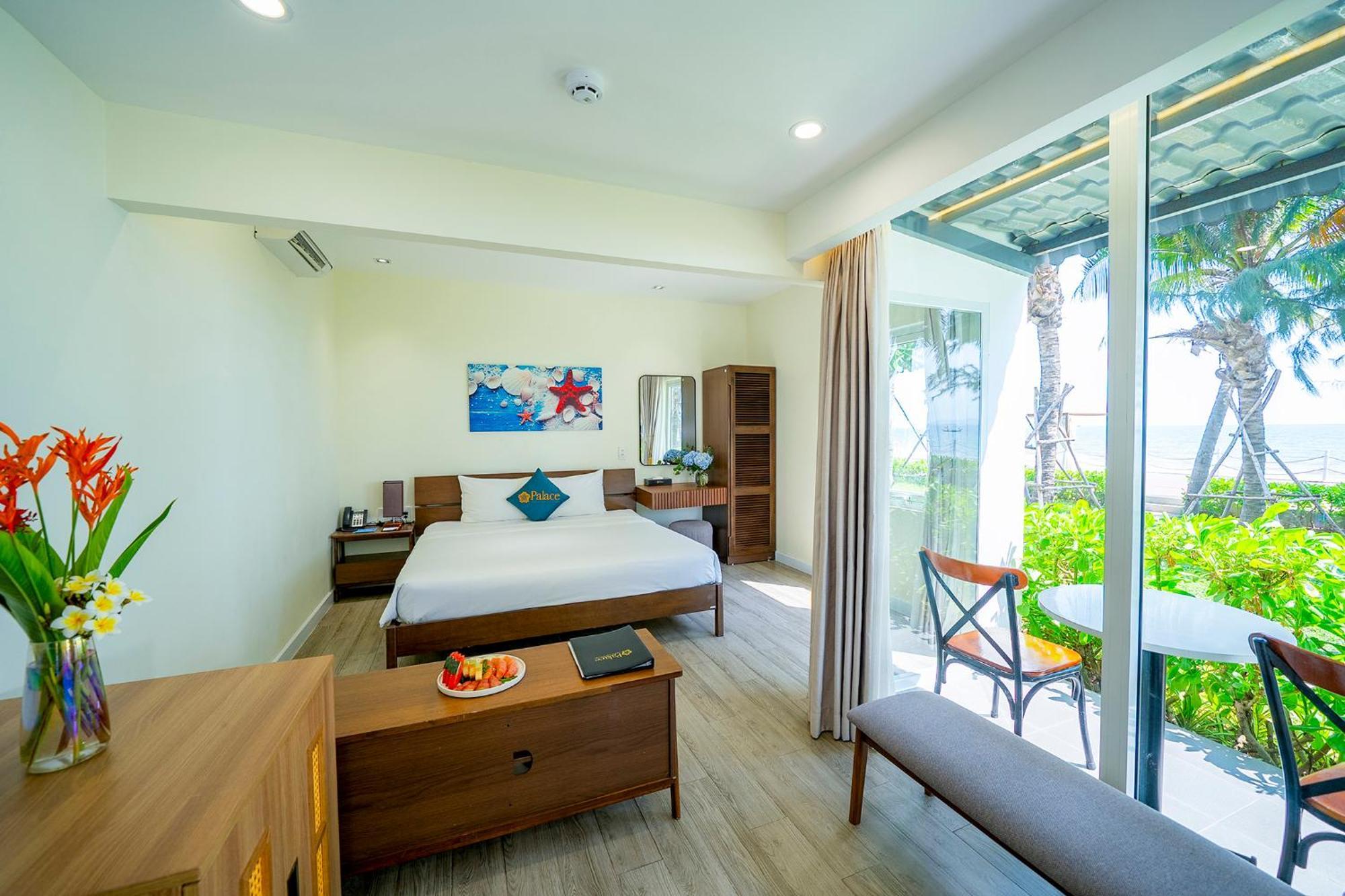 Palace Long Hai Resort Exterior photo